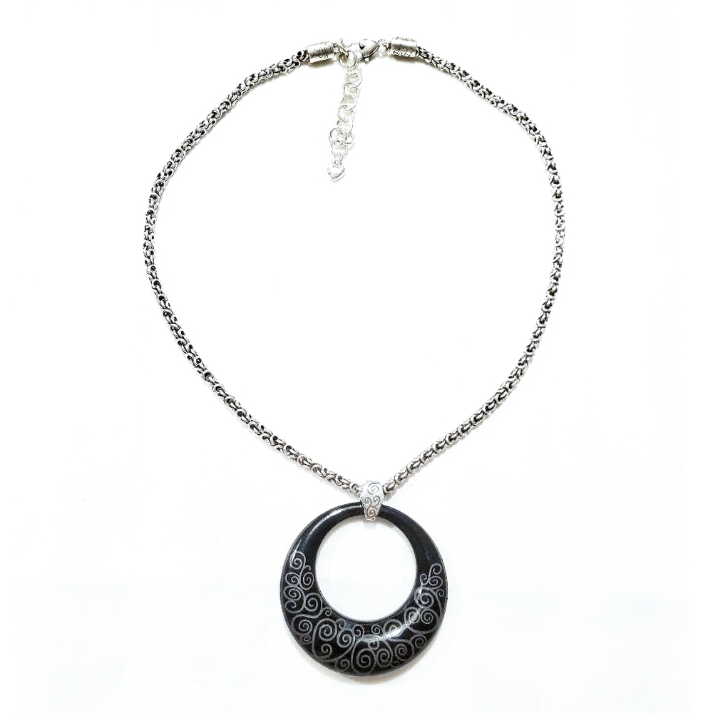 Vintage Brighton Lava Lounge Lucite Black Silver Scroll Design Necklace - Picture 4 of 9